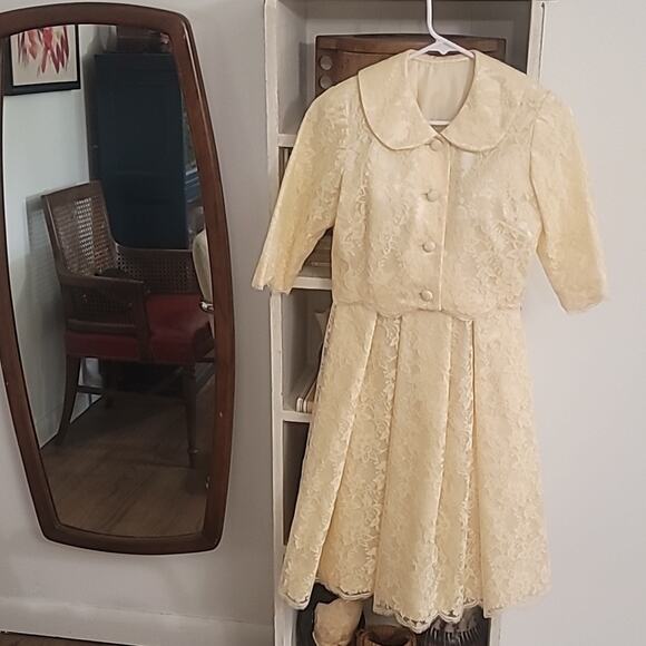 Vtg 1950s Cream Lace over Satin Strapless Dress & Jacket - Picture 2 of 14